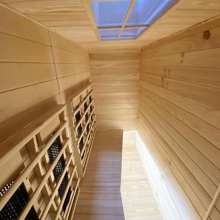 Le Clovis Suites Spa Sauna Reims Exterior foto